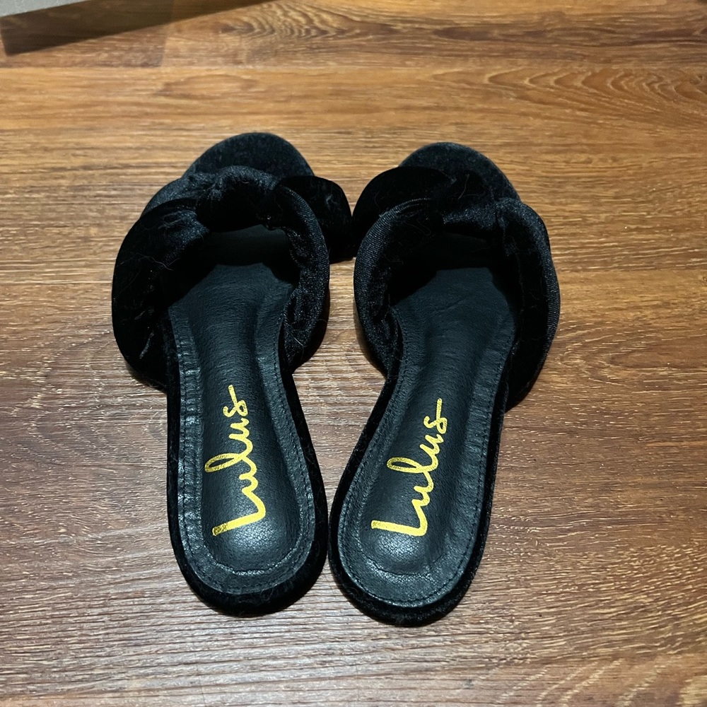 Lulu - Black Velvet Slides